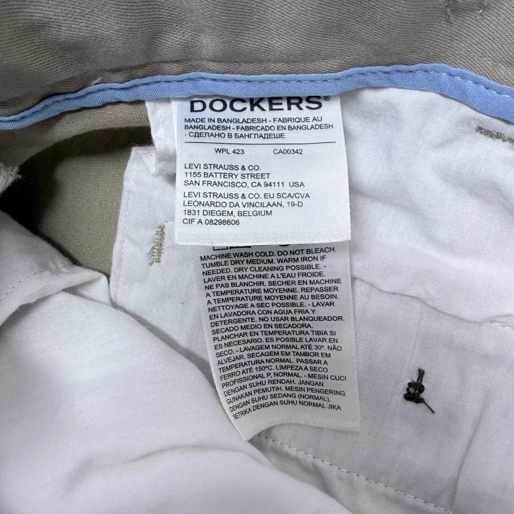 Dockers Signature Khaki Modern Tapered Fit Pants Mens 48x30 Cloud Stretch New